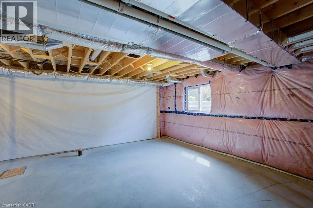 24 GEORGE Street N Unit# 16, #16