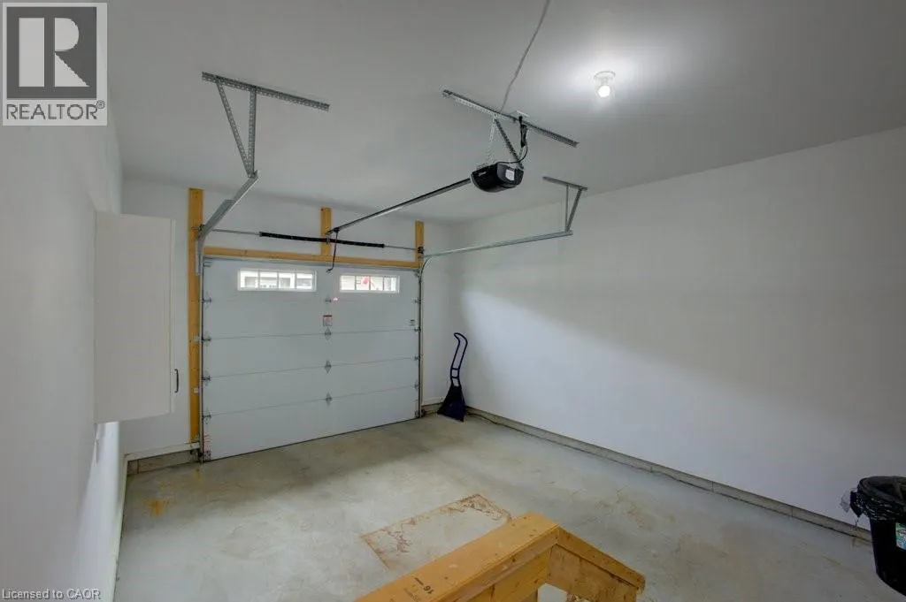 24 GEORGE Street N Unit# 16, #16