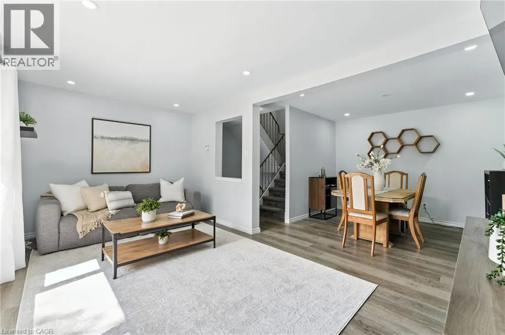 100 BLUEVALE Street N Unit# 25, #25