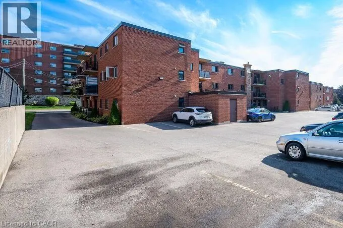 1212 FENNELL Avenue E Unit# 303, #303