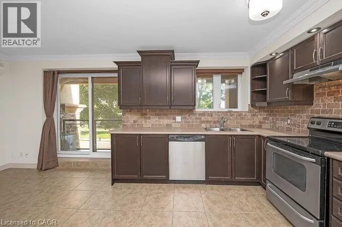 1212 FENNELL Avenue E Unit# 303, #303