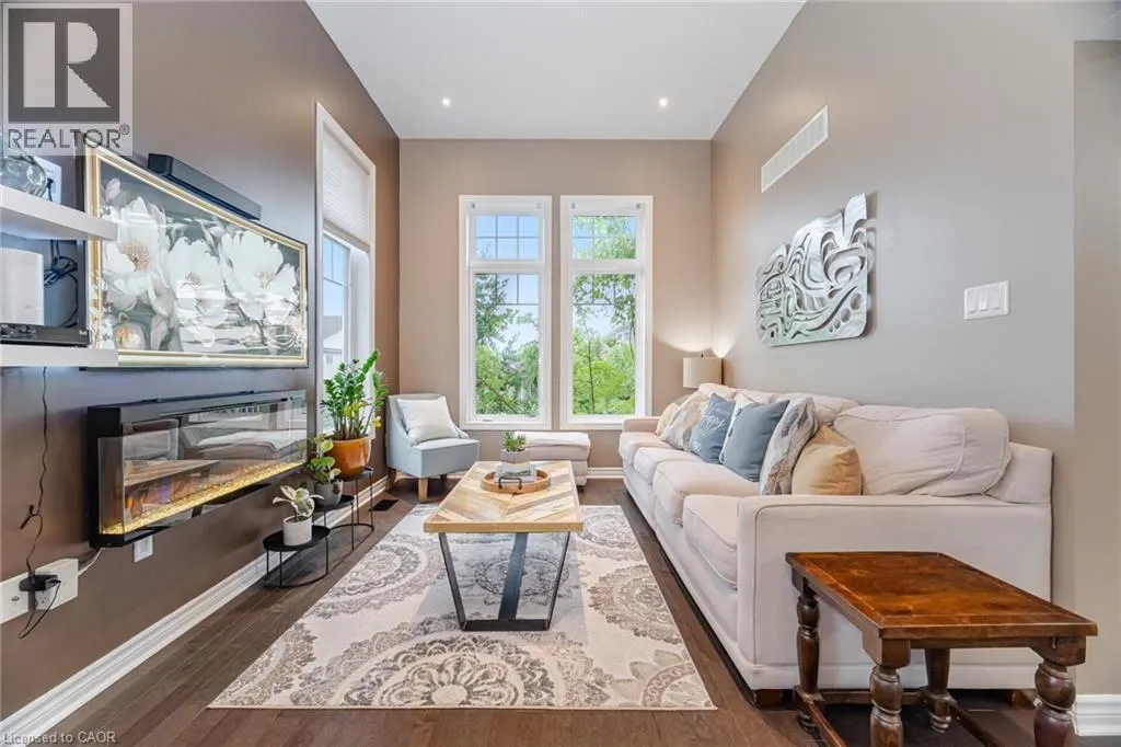 387 GRAVEL RIDGE Trail