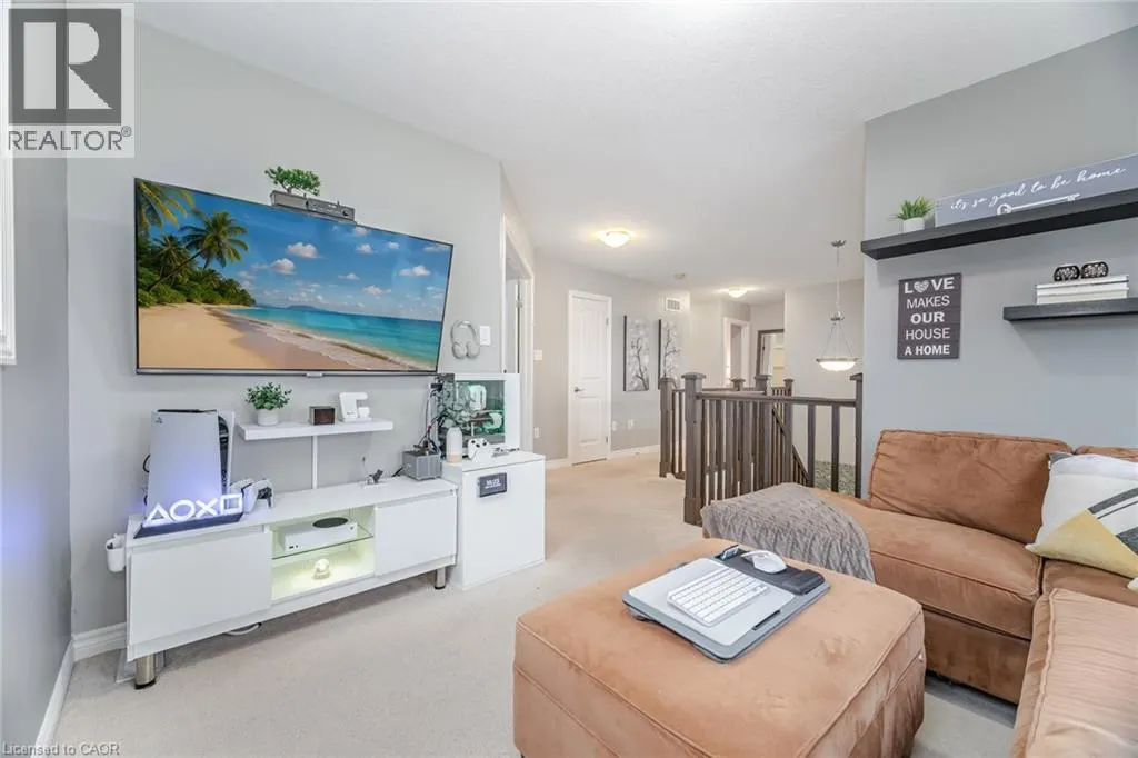 387 GRAVEL RIDGE Trail