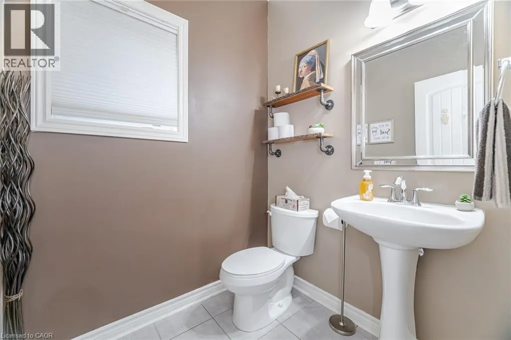 387 GRAVEL RIDGE Trail