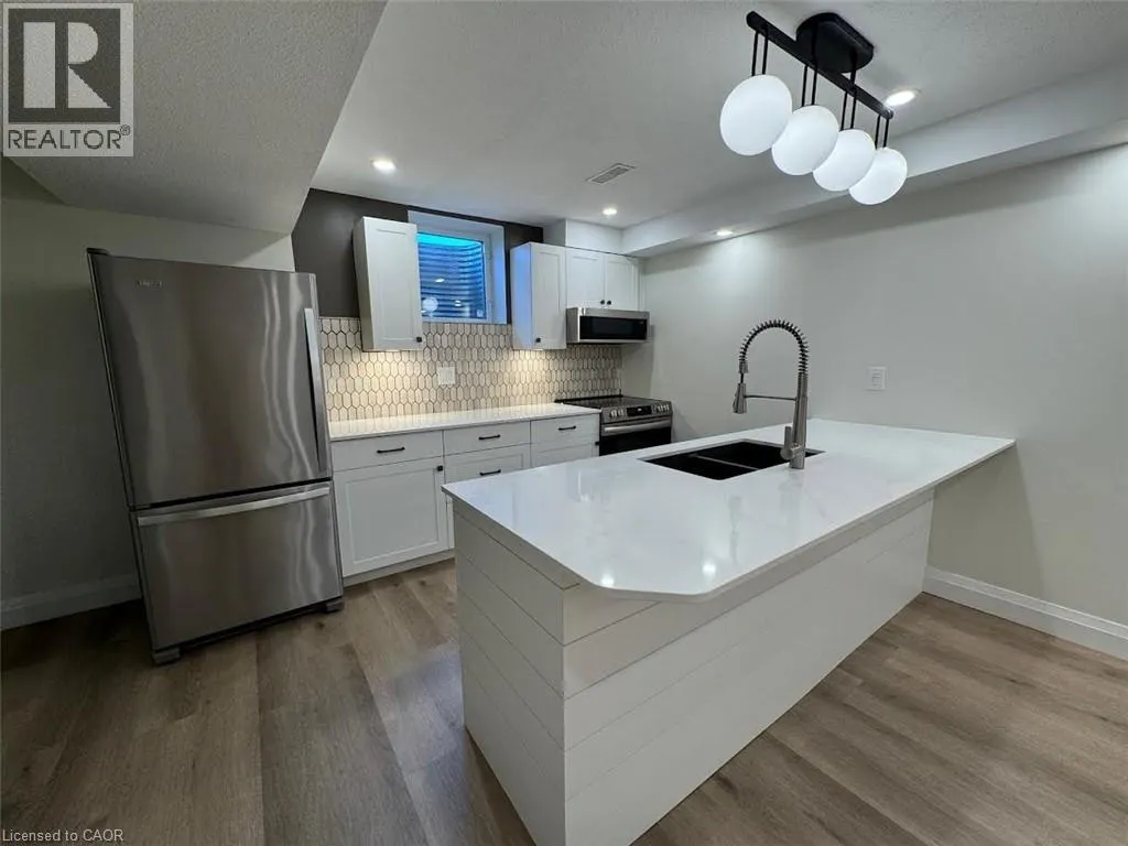 92 CONNELLY Drive Unit# Lower, #Lower