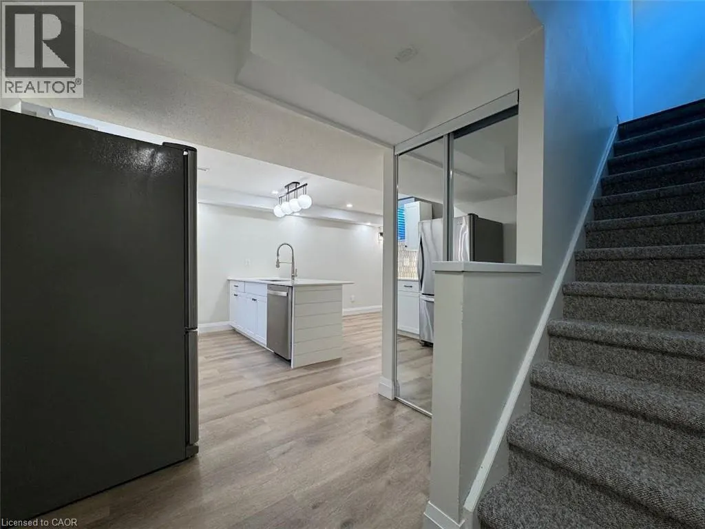 92 CONNELLY Drive Unit# Lower, #Lower