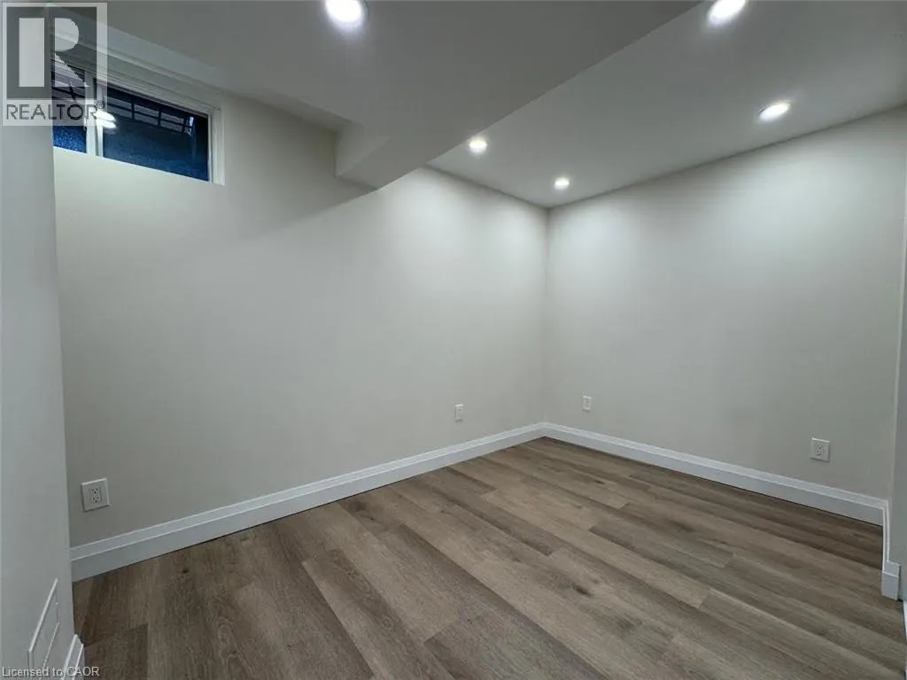 92 CONNELLY Drive Unit# Lower, #Lower
