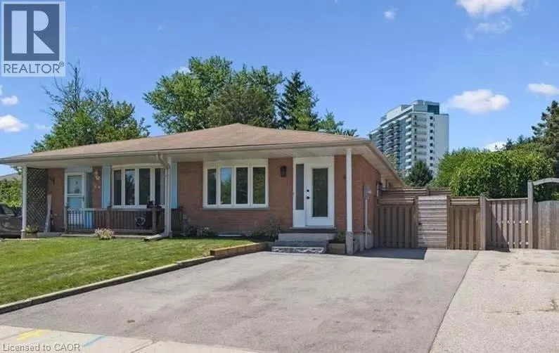 92 CONNELLY Drive Unit# Lower, #Lower