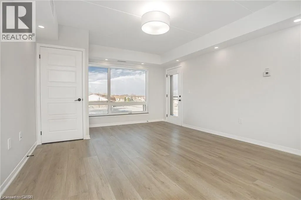 3998 VICTORIA Avenue Unit# 202, #202