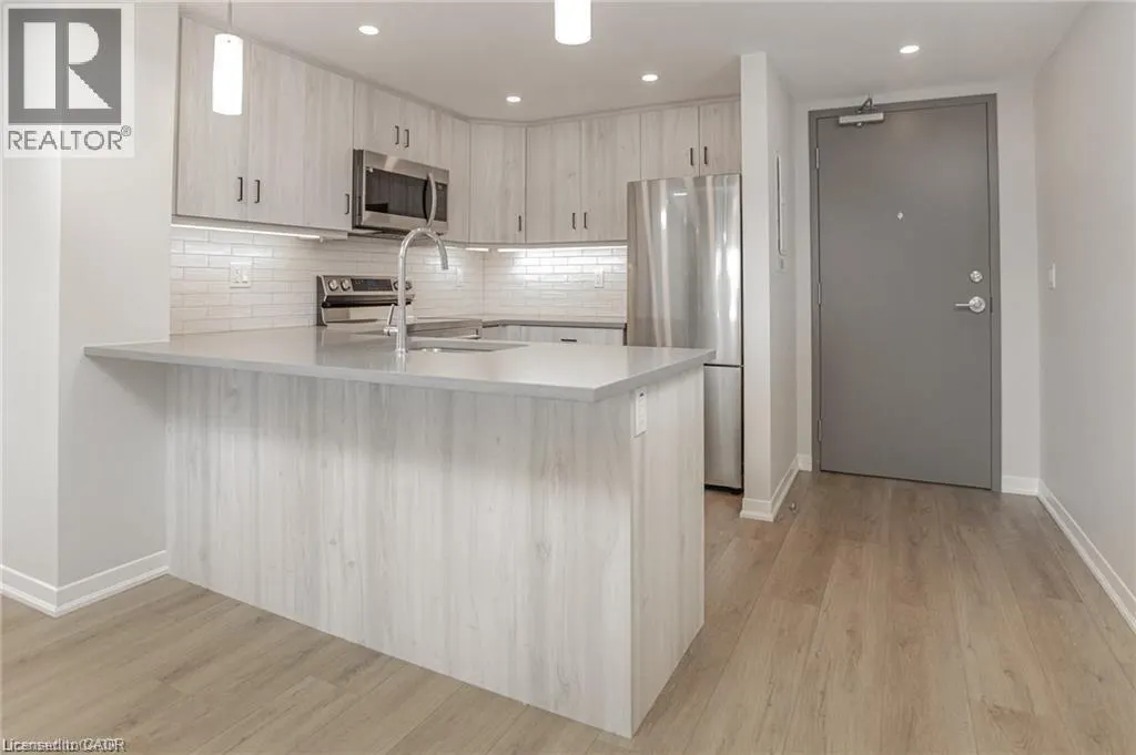 3998 VICTORIA Avenue Unit# 202, #202