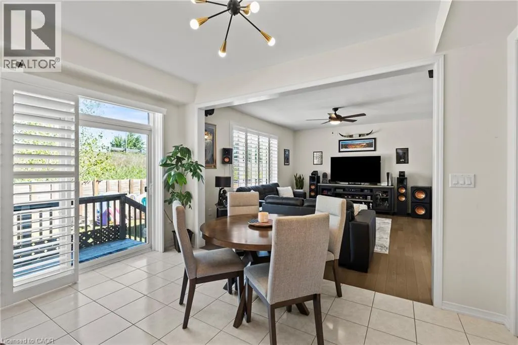 62 ESTHER Crescent