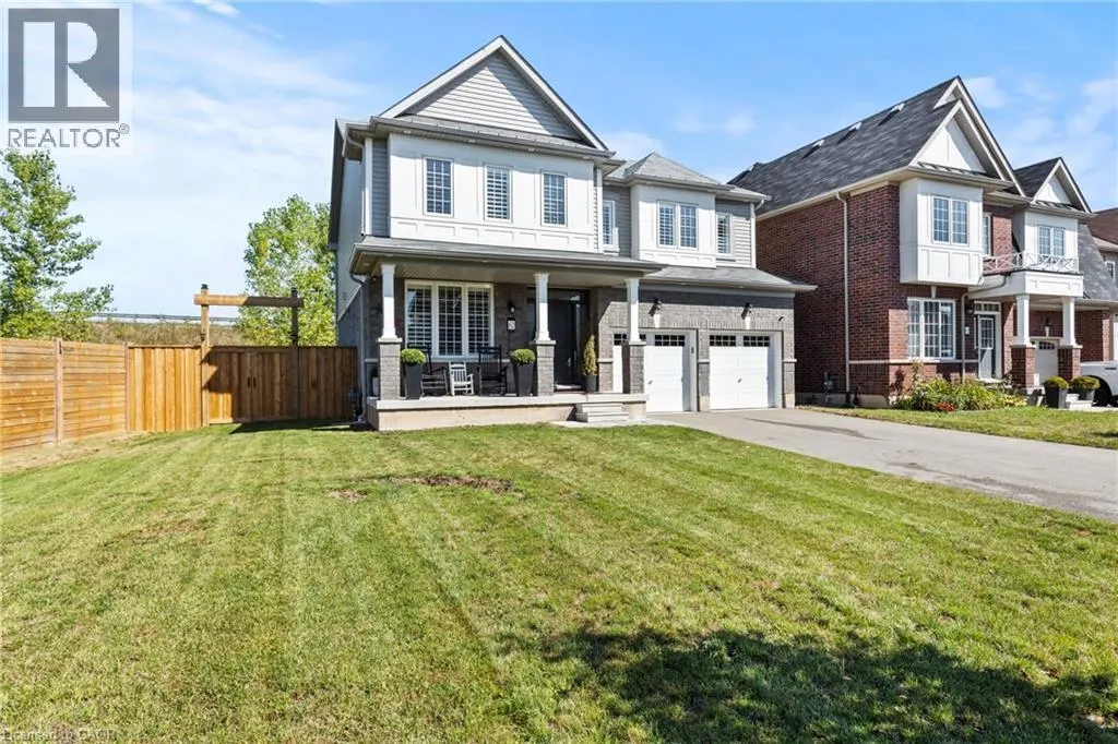 62 ESTHER Crescent
