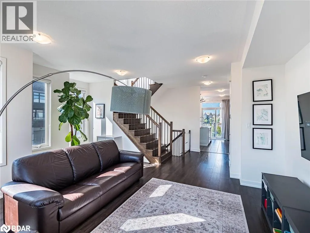 3128 MINTWOOD Circle