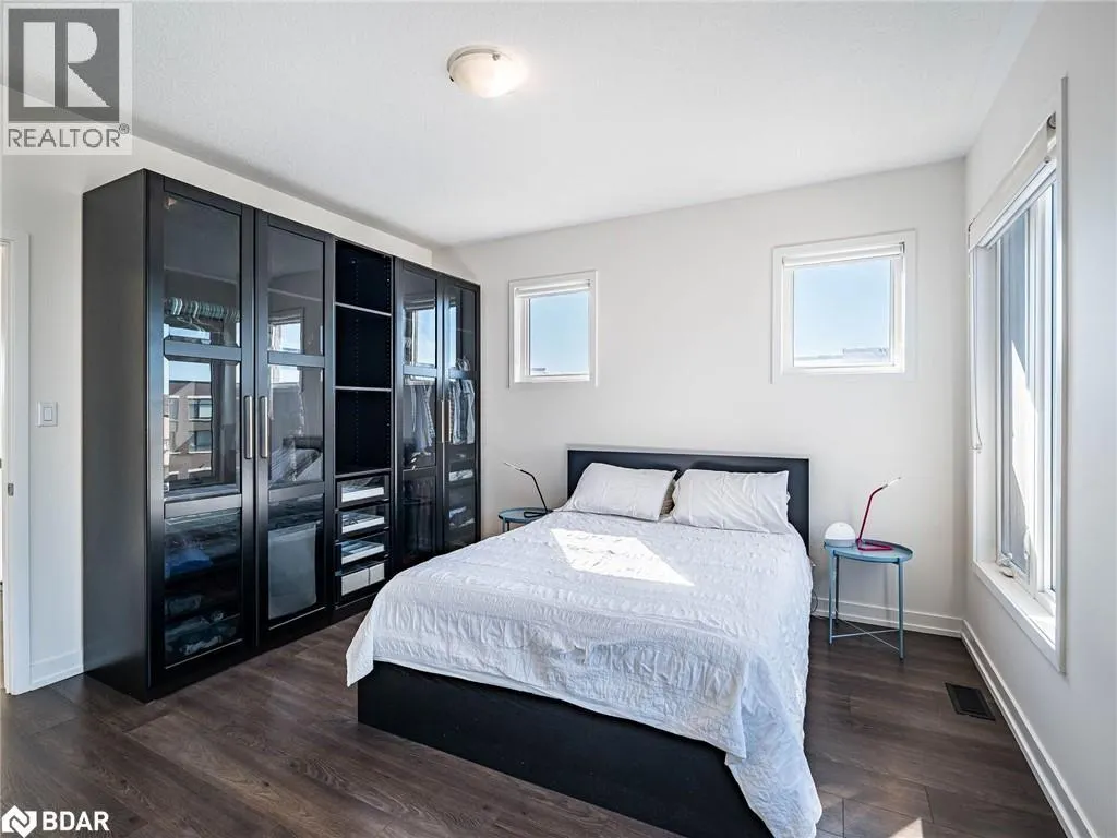 3128 MINTWOOD Circle
