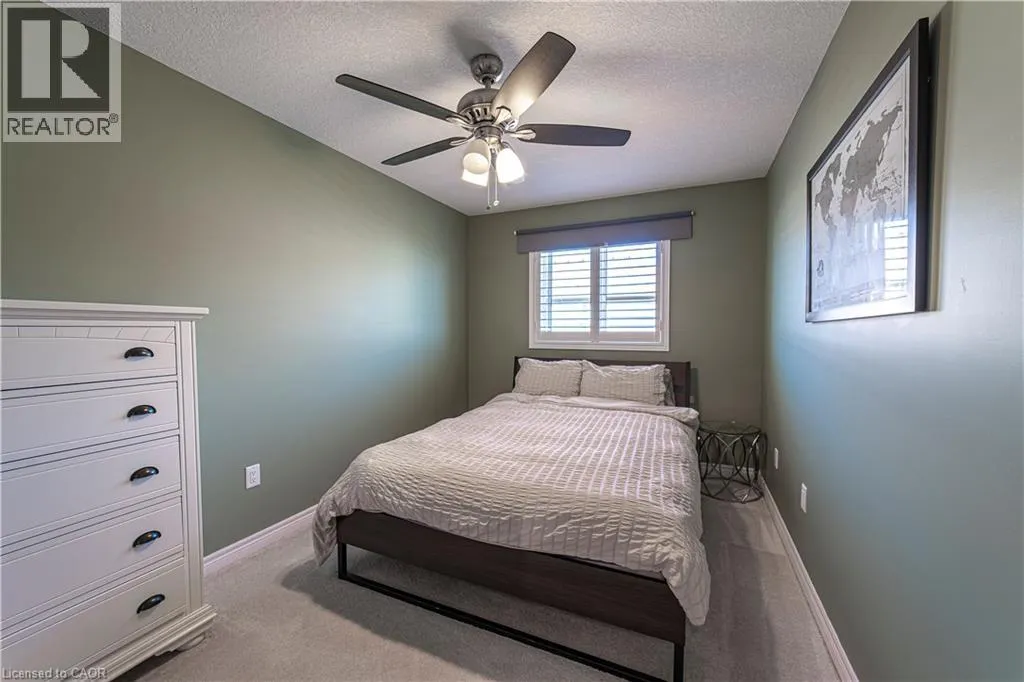 28 KINGSBOROUGH Drive