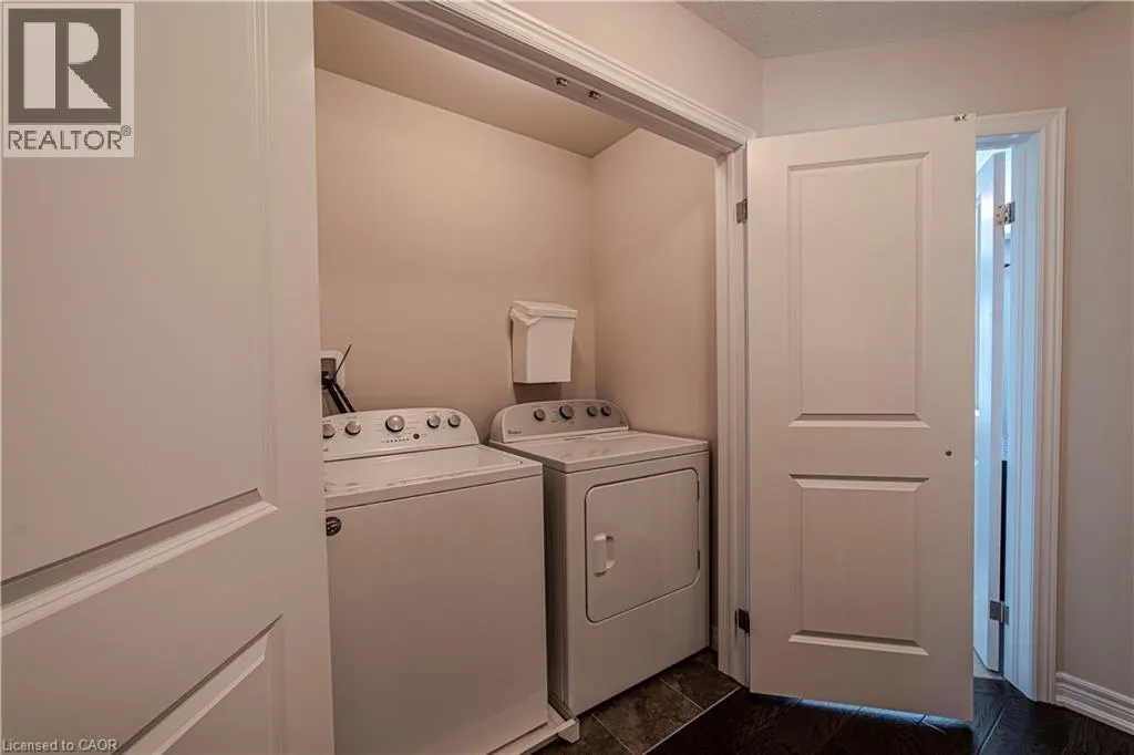 28 KINGSBOROUGH Drive