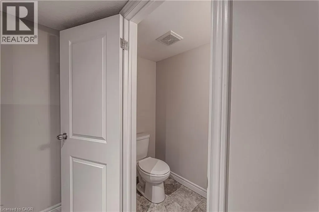 28 KINGSBOROUGH Drive