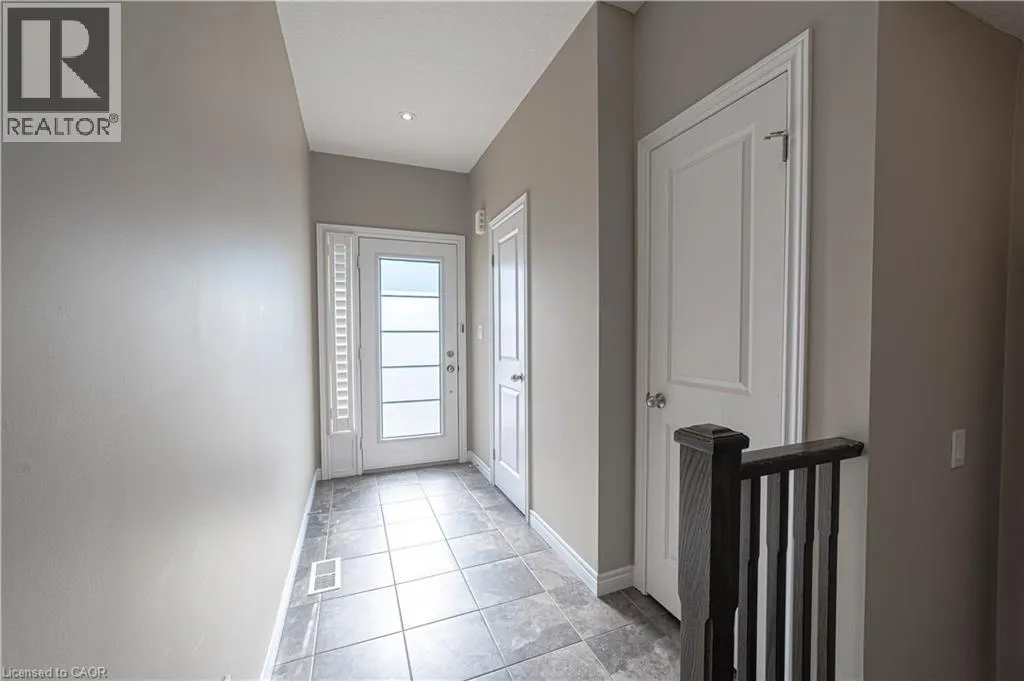 28 KINGSBOROUGH Drive