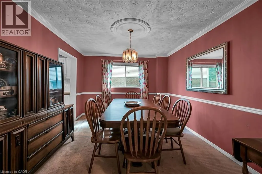 70 GOLFVIEW Crescent