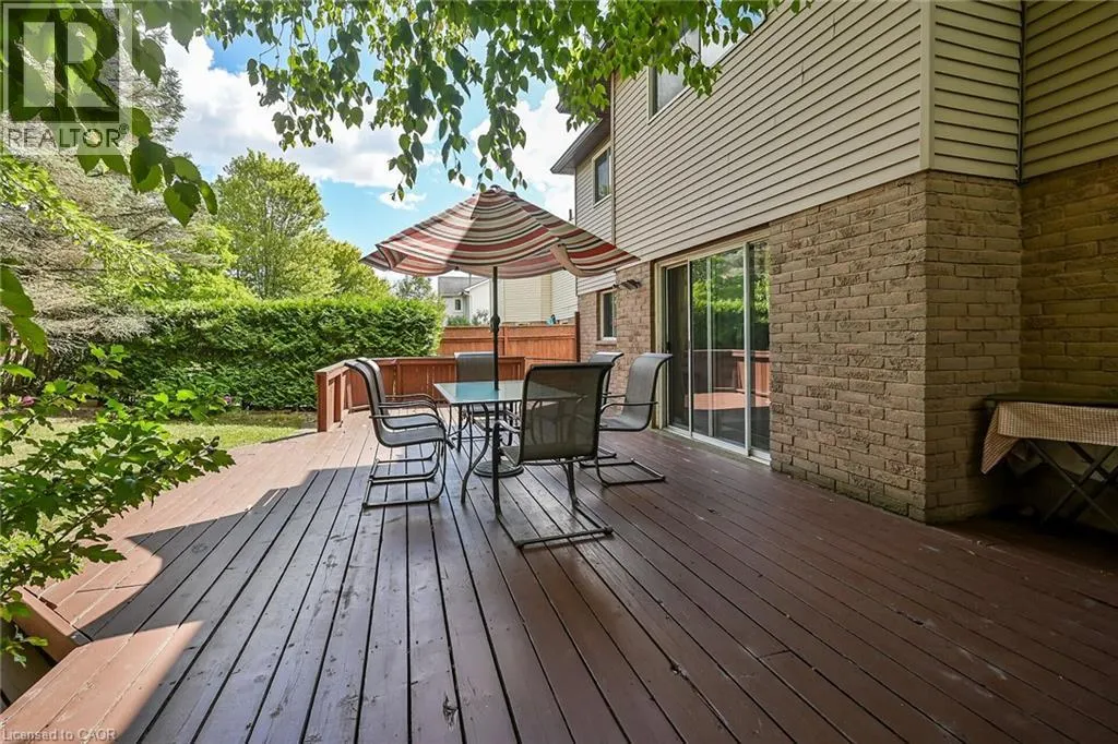 70 GOLFVIEW Crescent