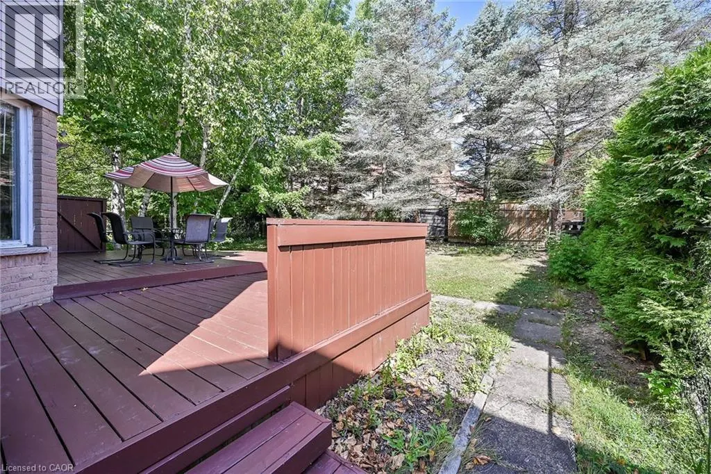 70 GOLFVIEW Crescent