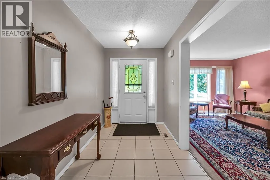 70 GOLFVIEW Crescent