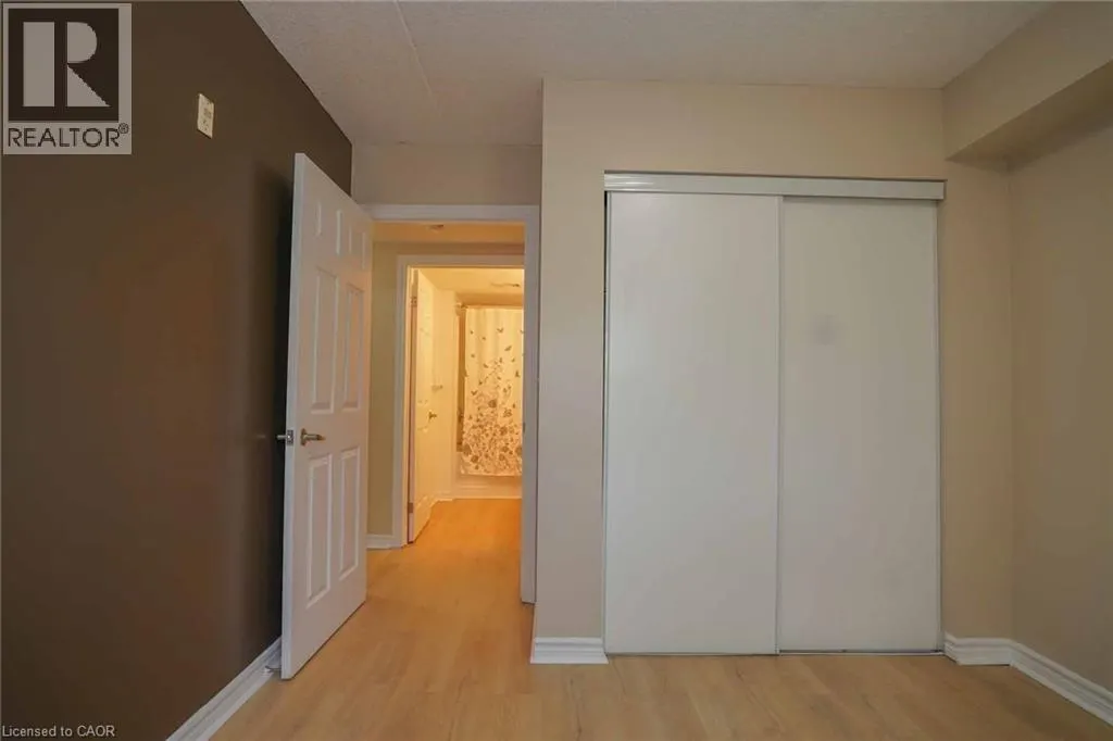 39 GOODWIN Drive Unit# 106, #106