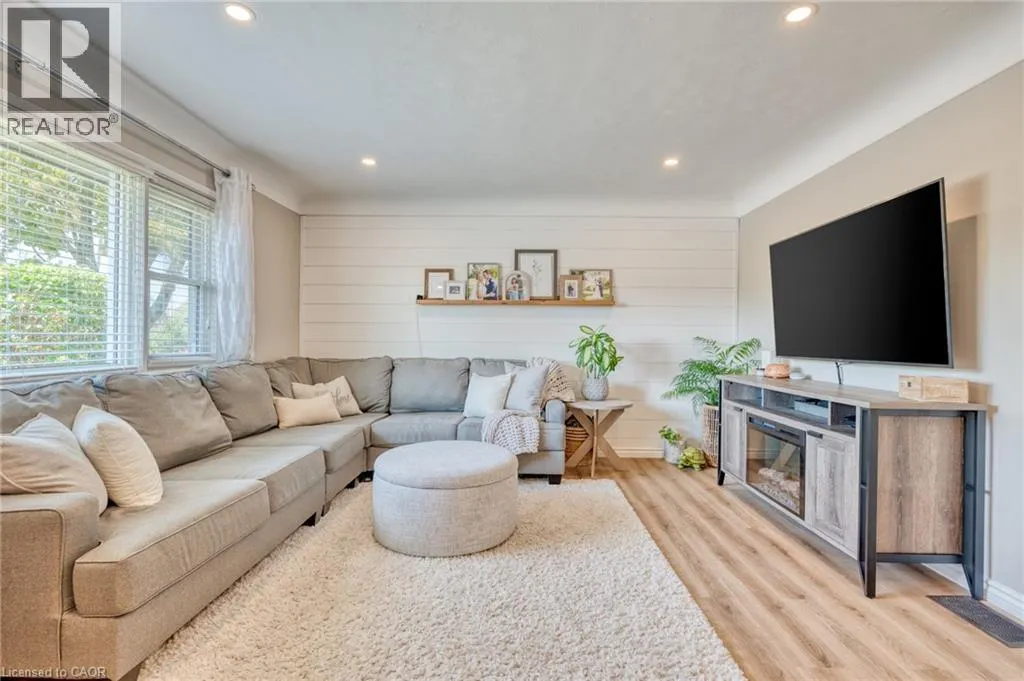 309 EAST 45TH Street