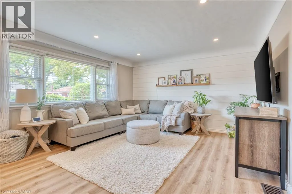 309 EAST 45TH Street
