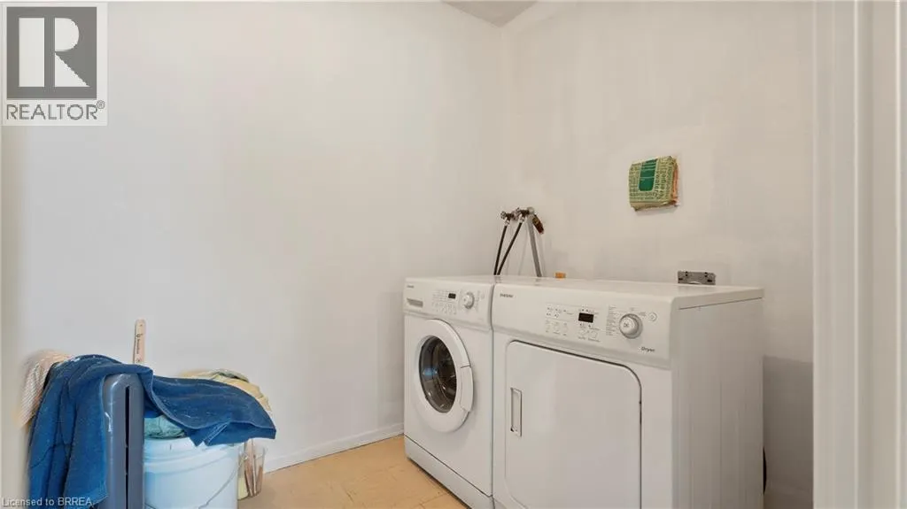 421 FAIRVIEW Drive Unit# 101, #101