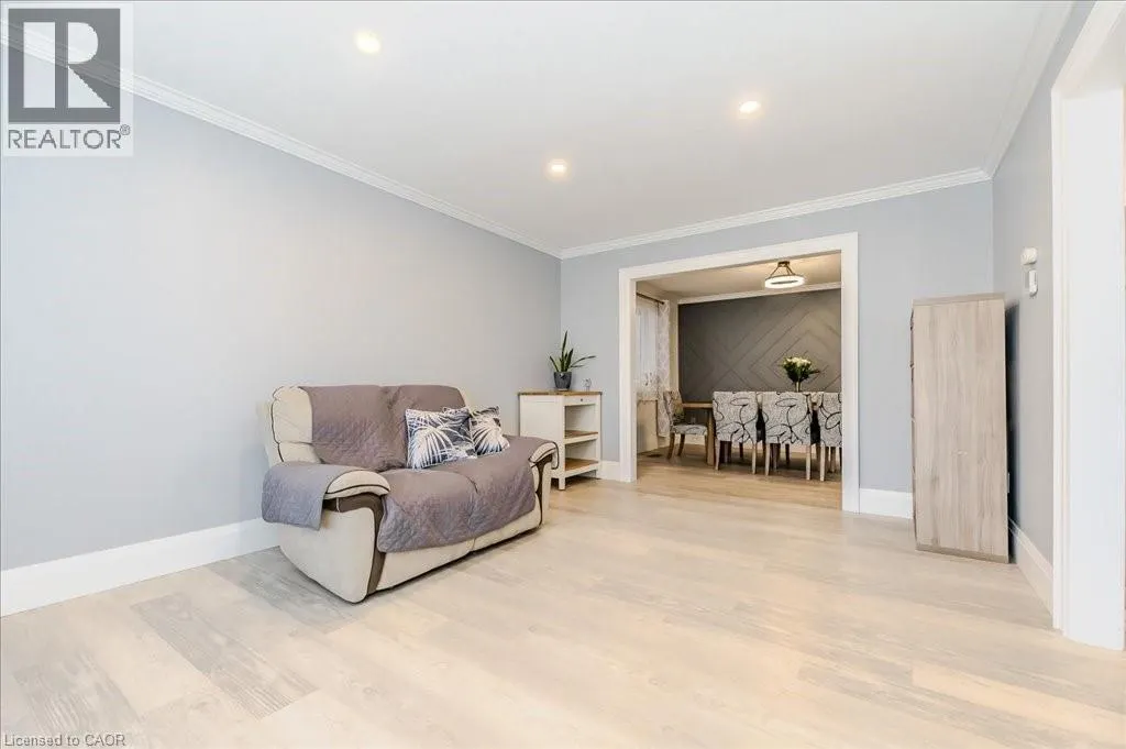 26 LORRAINE Drive