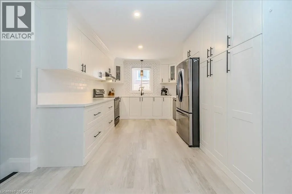 26 LORRAINE Drive