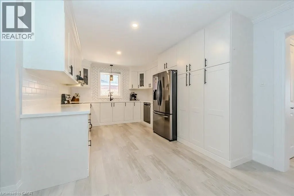 26 LORRAINE Drive