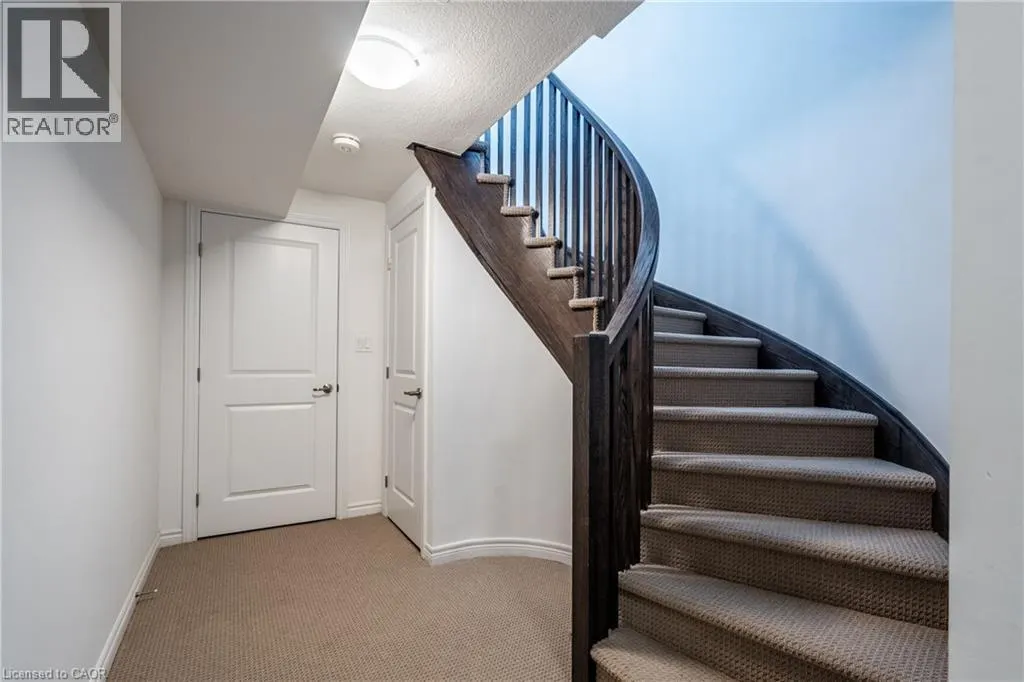 84 COOKE Avenue
