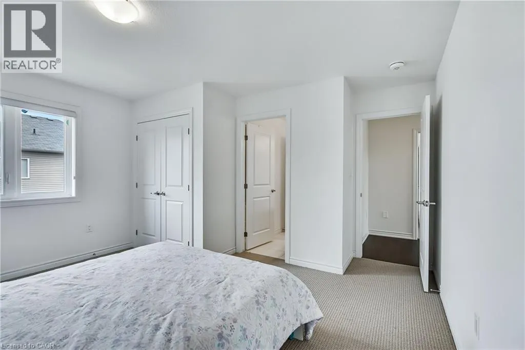 84 COOKE Avenue