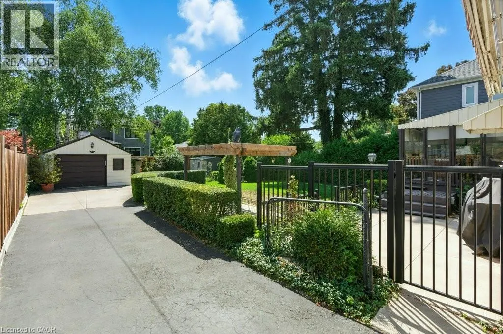 2230 COURTLAND Drive