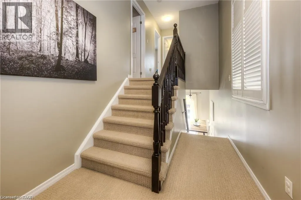 207 HARDCASTLE Drive