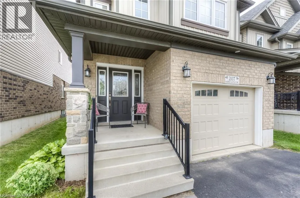 207 HARDCASTLE Drive