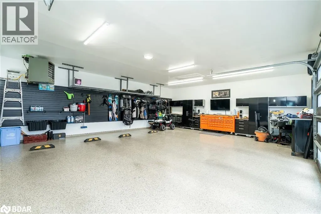 2 SUNNYSIDE Avenue