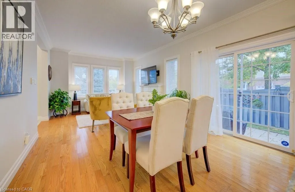 276 SIMS ESTATE Drive Unit# 11, #11