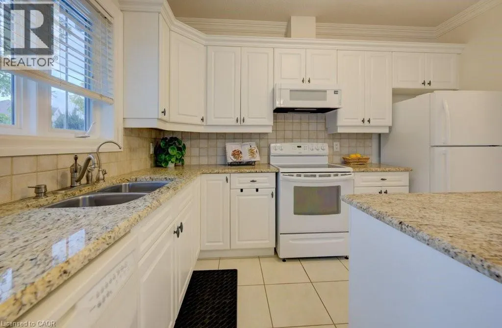 276 SIMS ESTATE Drive Unit# 11, #11