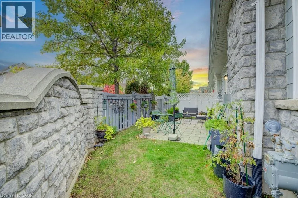 276 SIMS ESTATE Drive Unit# 11, #11