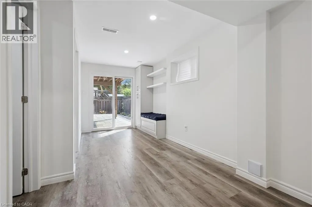 90 UPPER MERCER Street