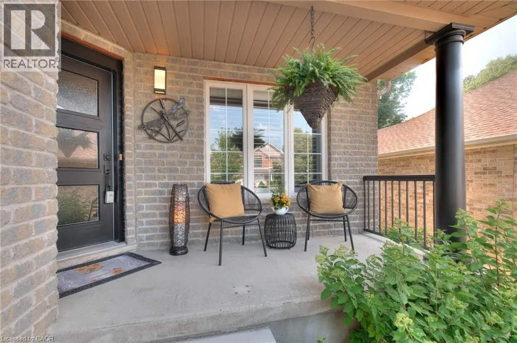 69 HEARTHWOOD Crescent