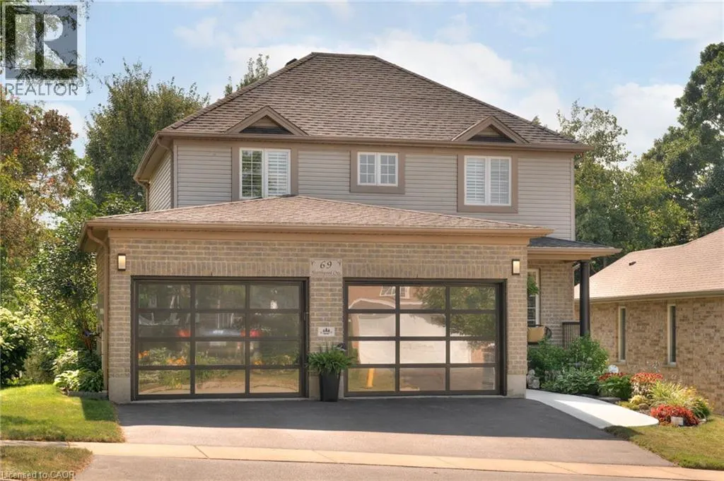 69 HEARTHWOOD Crescent