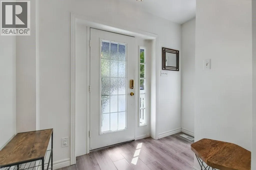 56 JOHN Street W