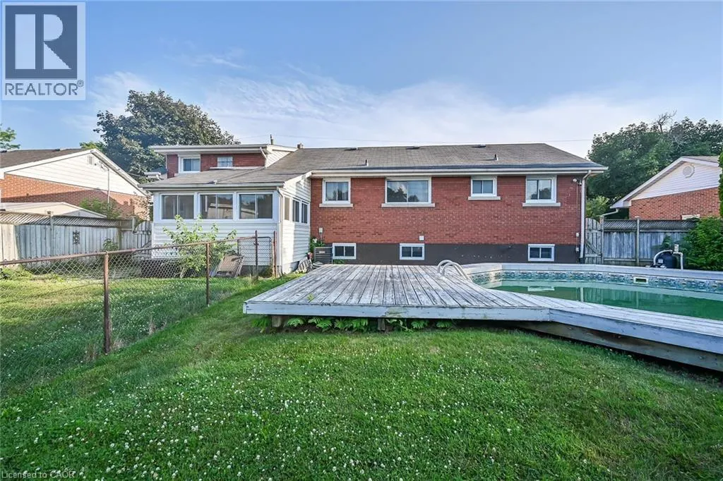 17 BRIERWOOD Avenue