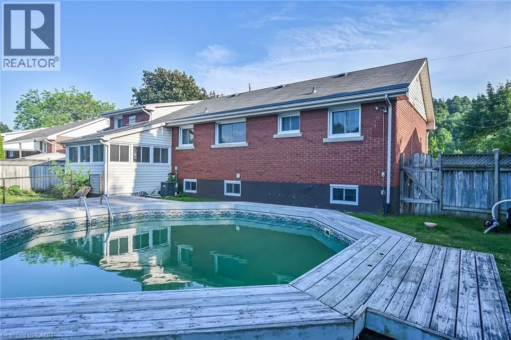 17 BRIERWOOD Avenue