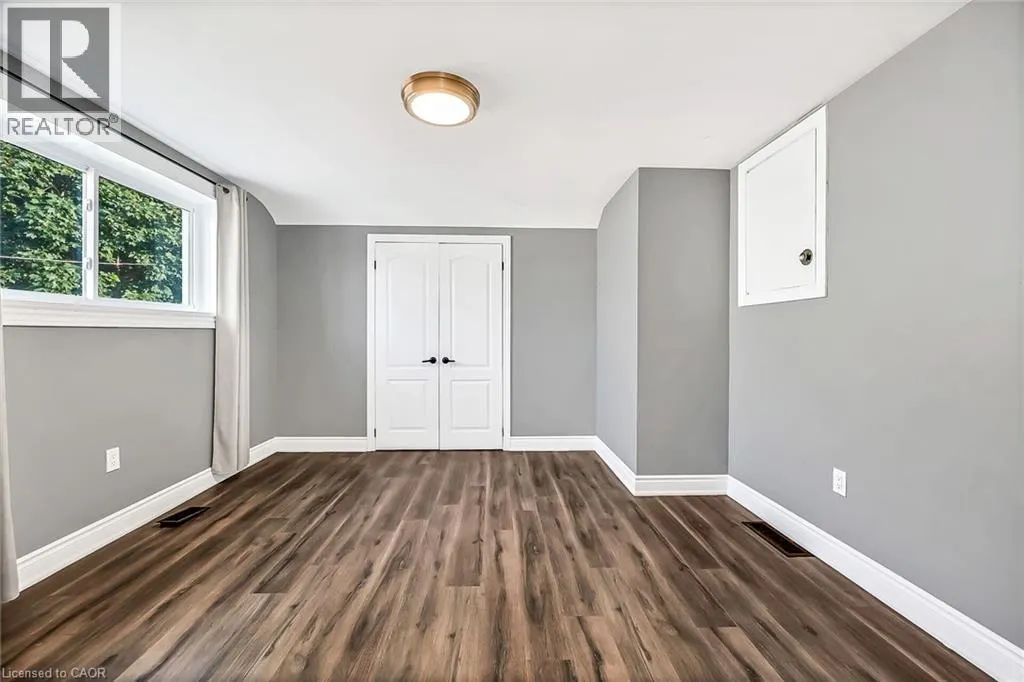 17 BRIERWOOD Avenue