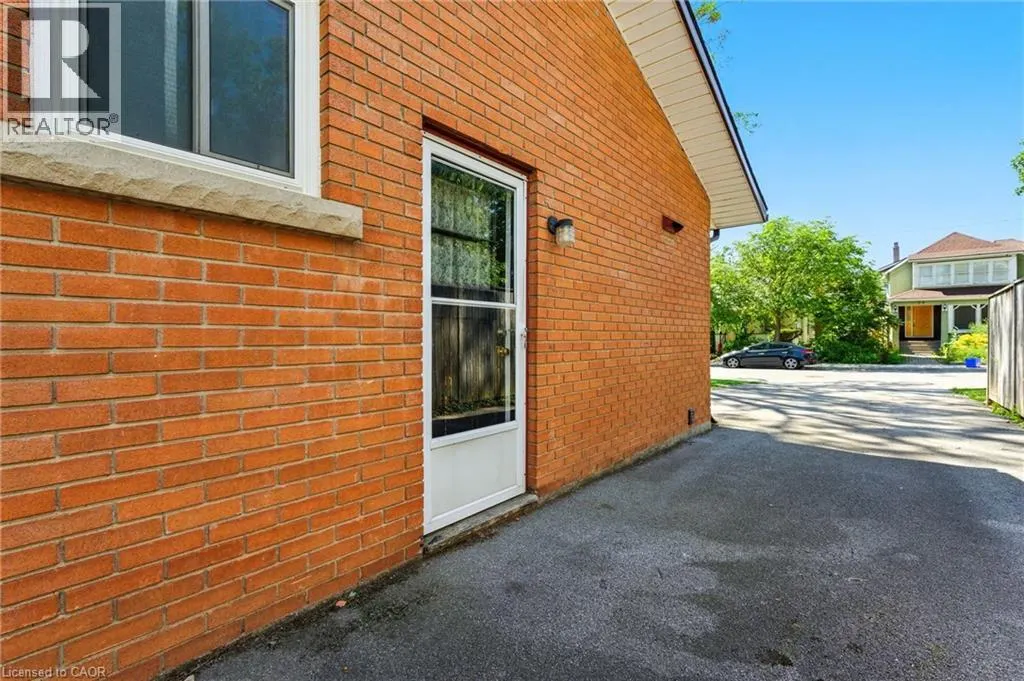 34 SHOTWELL Street